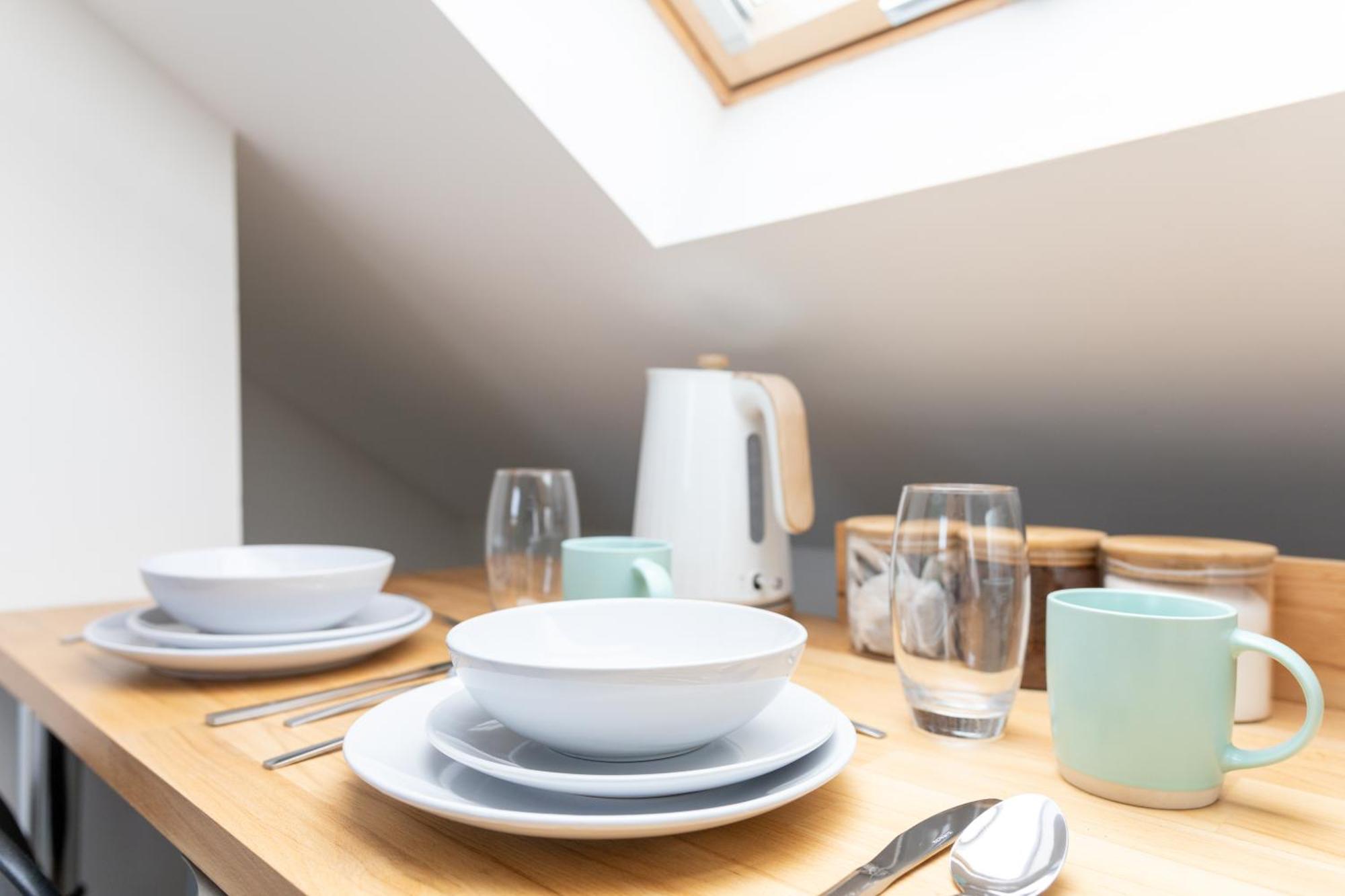 Bay City Studio Apartments Cardiff Esterno foto