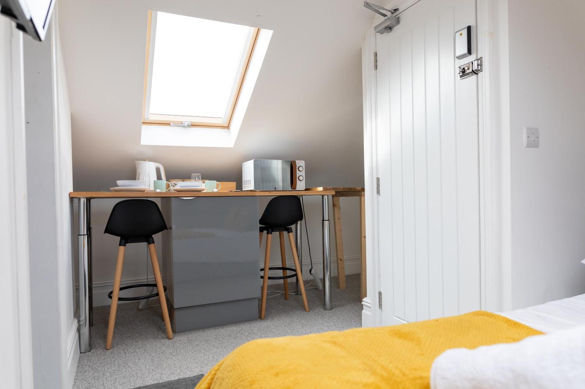 Bay City Studio Apartments Cardiff Esterno foto