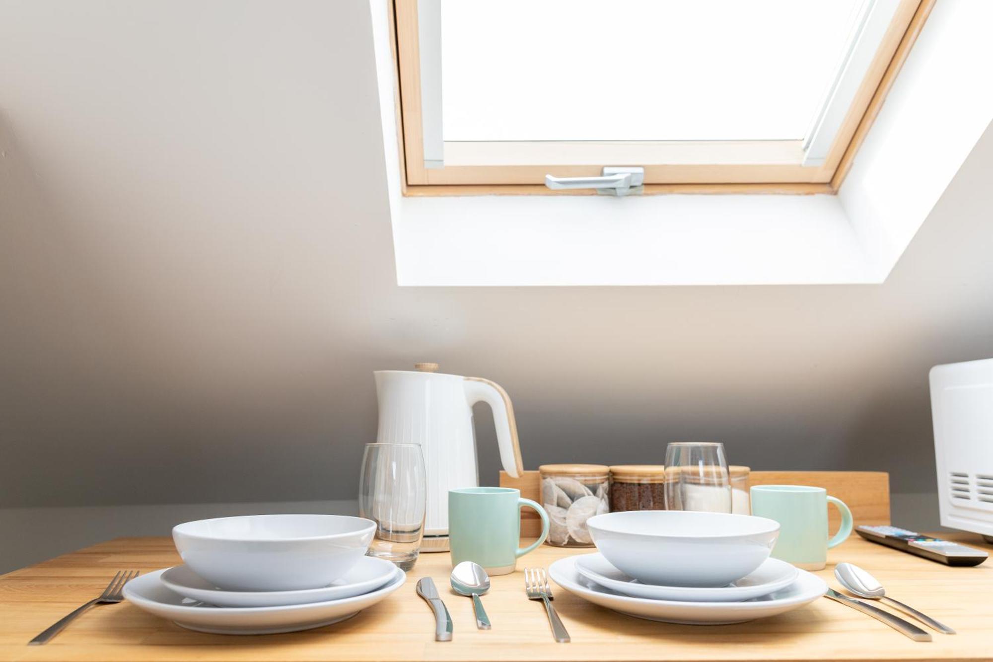 Bay City Studio Apartments Cardiff Esterno foto