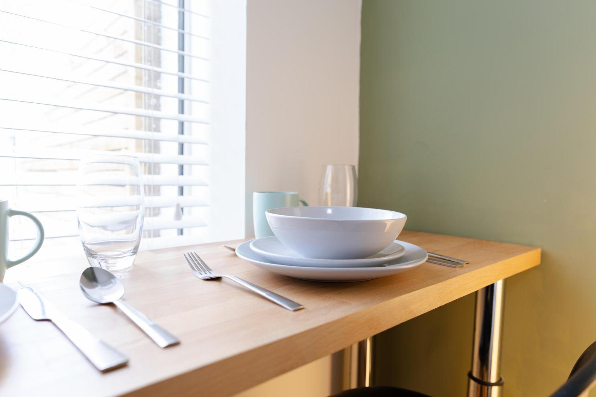 Bay City Studio Apartments Cardiff Esterno foto