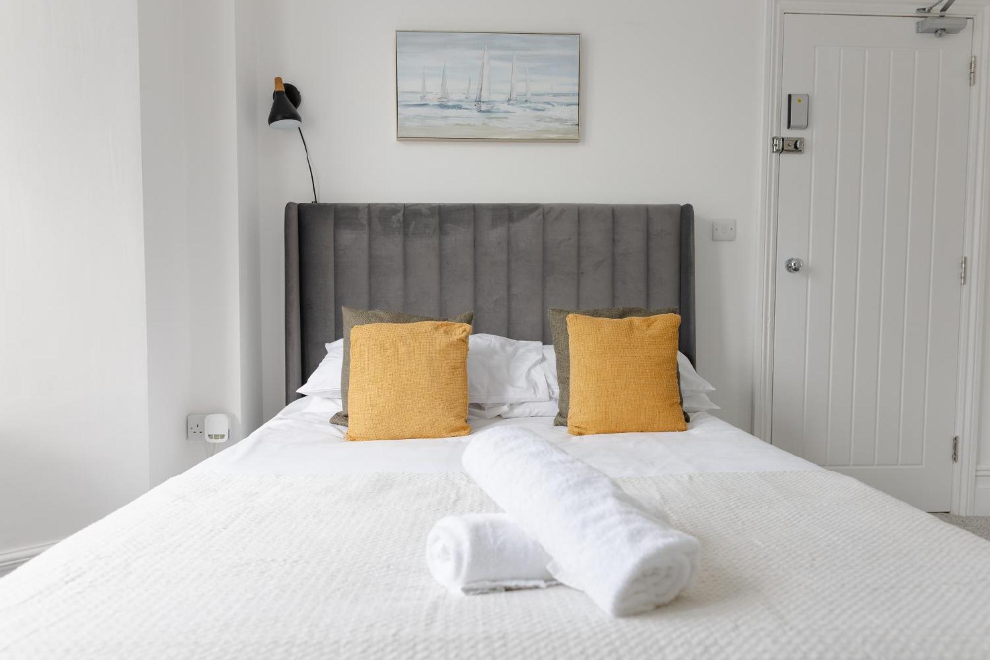 Bay City Studio Apartments Cardiff Esterno foto
